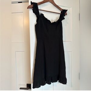 Aritzia Sunday Best flirty black dress